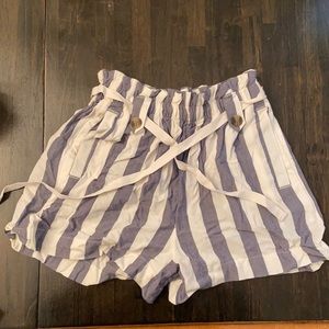 Loose Stripped shorts